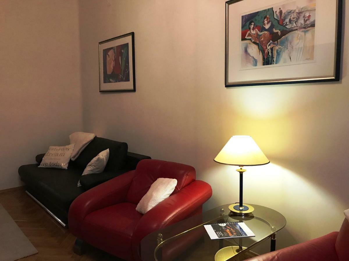 Apartament "Cleopatra 5" Przy Rynku Z Parkingiem, Faktury Vat Διαμέρισμα Κίελτσε Εξωτερικό φωτογραφία